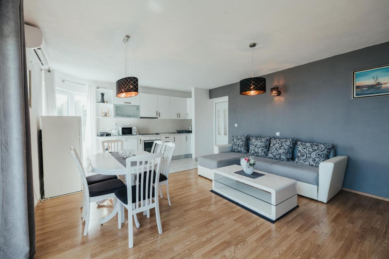 Maestral Apartment Veliko Brdo  Екстериор снимка